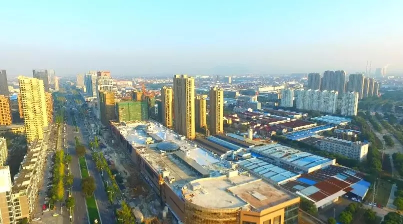 前11月，，，，，全县高端装备制造业完成产值103亿，，，，，实现较快生长